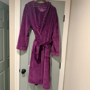 Aria bathrobe L/XL robe Purple plush thick warm cozy pockets soft LONG